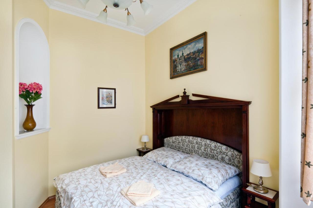 Pension Napoleon Karlovy Vary Exterior foto